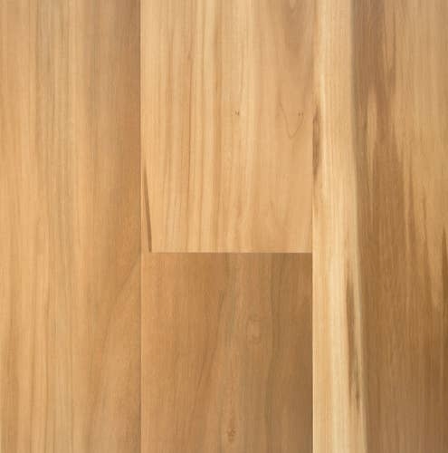 Hickory Lake Amber sample, with light and dark grain texture