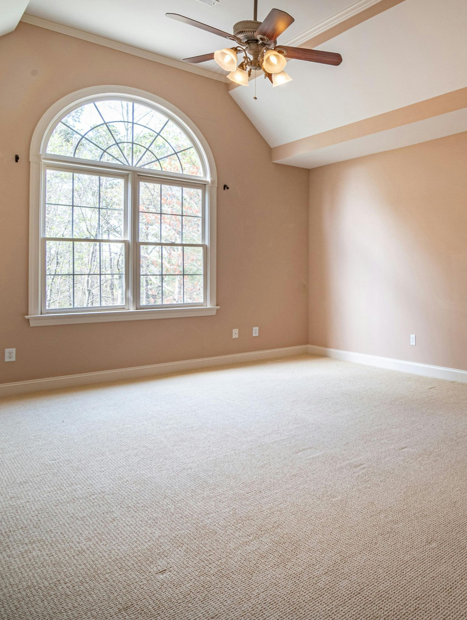 carpet_empty_room